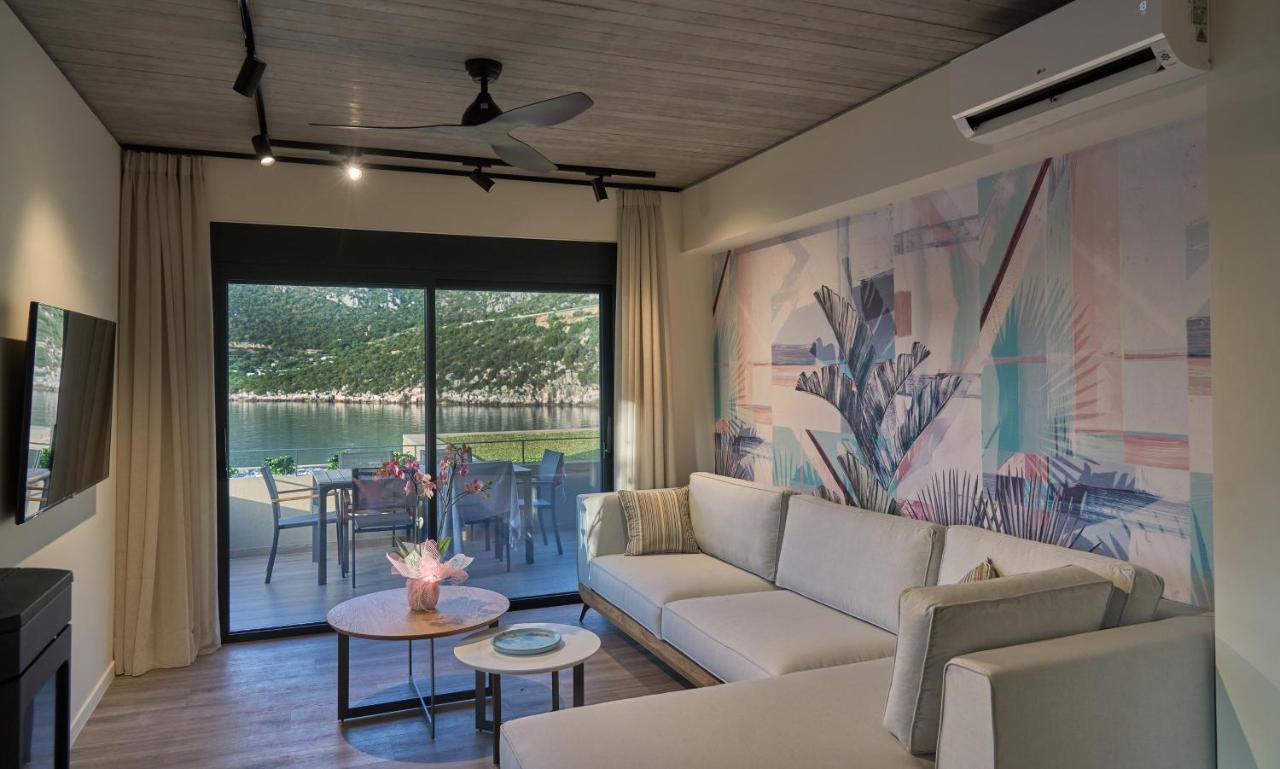 Into The Blue Suites Arkadiko Chorio Exterior foto
