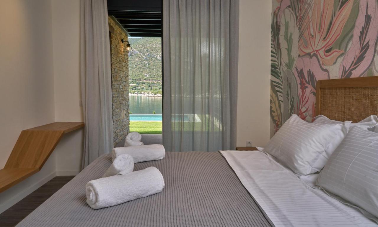 Into The Blue Suites Arkadiko Chorio Exterior foto